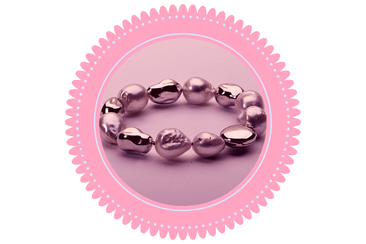 Köhle slide claspon a pearl bracelet front view