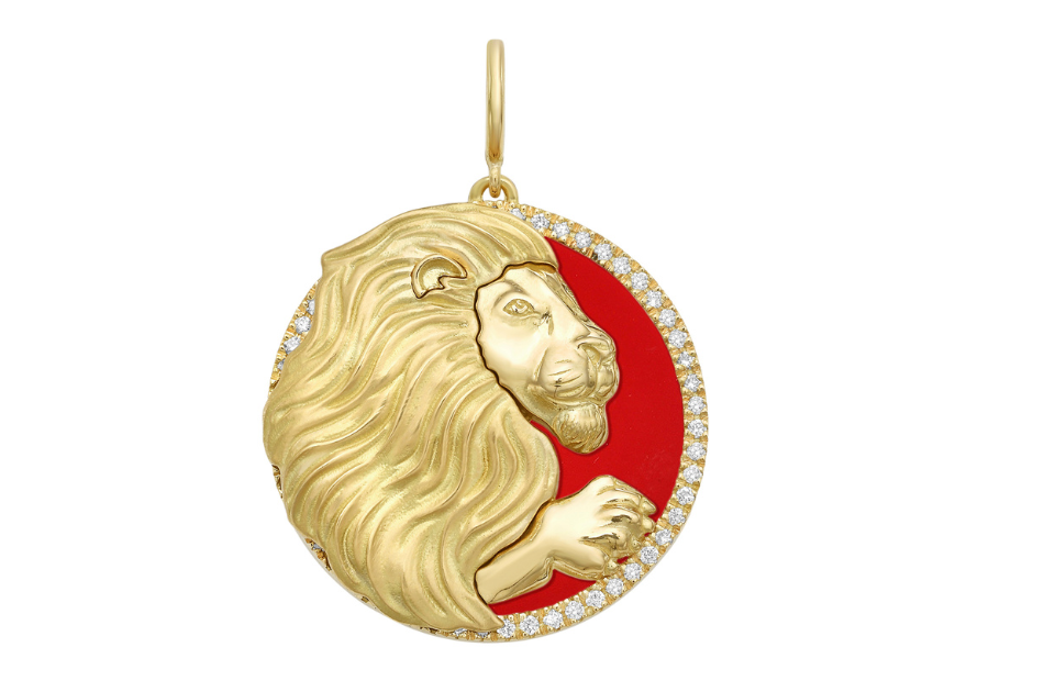 Lionheart Seasons lion charm pendant in 18k gold
